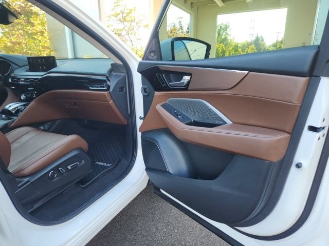Used 2022 Acura MDX w/ Technology Package FWD image 30