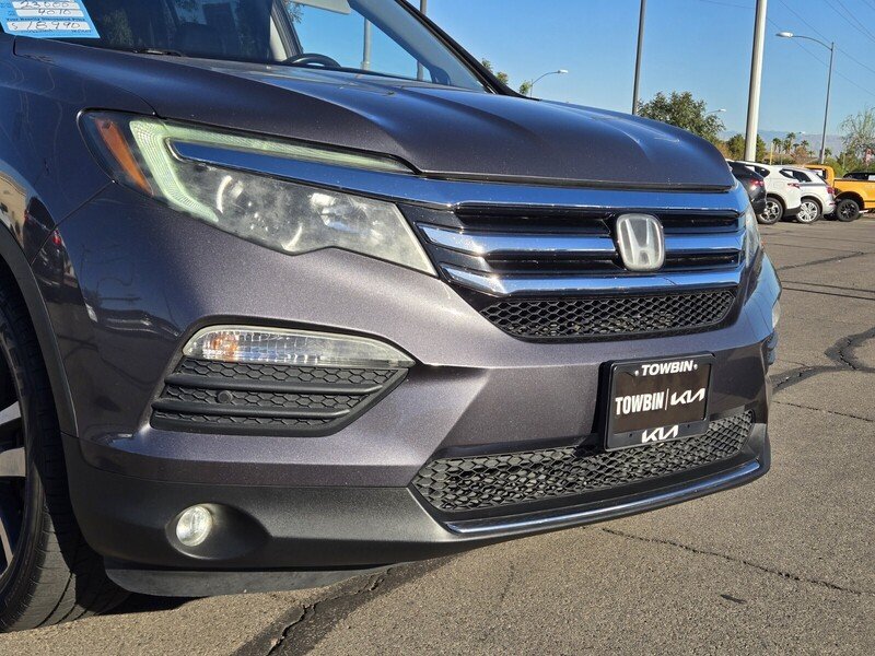 Used 2018 Honda Pilot Touring image 9