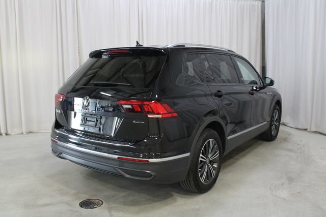 Used 2024 Volkswagen Tiguan Wolfsburg Edition w/ Panoramic Sunroof Package AWD/4WD image 26