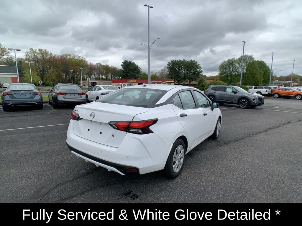 Used 2025 Nissan Versa S FWD image 3