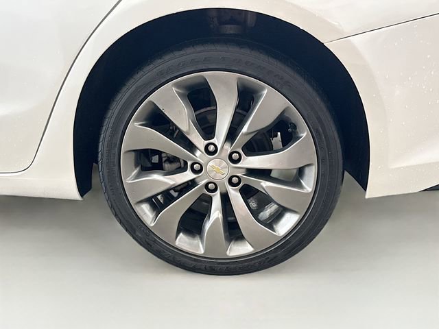 Used 2016 Chevrolet Malibu Premier w/ Driver Confidence Package II FWD image 33