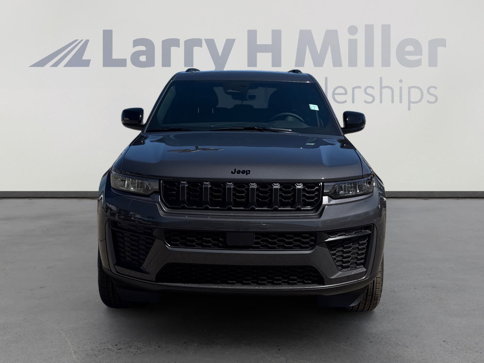New 2026 Jeep Grand Cherokee Altitude AWD/4WD image 8