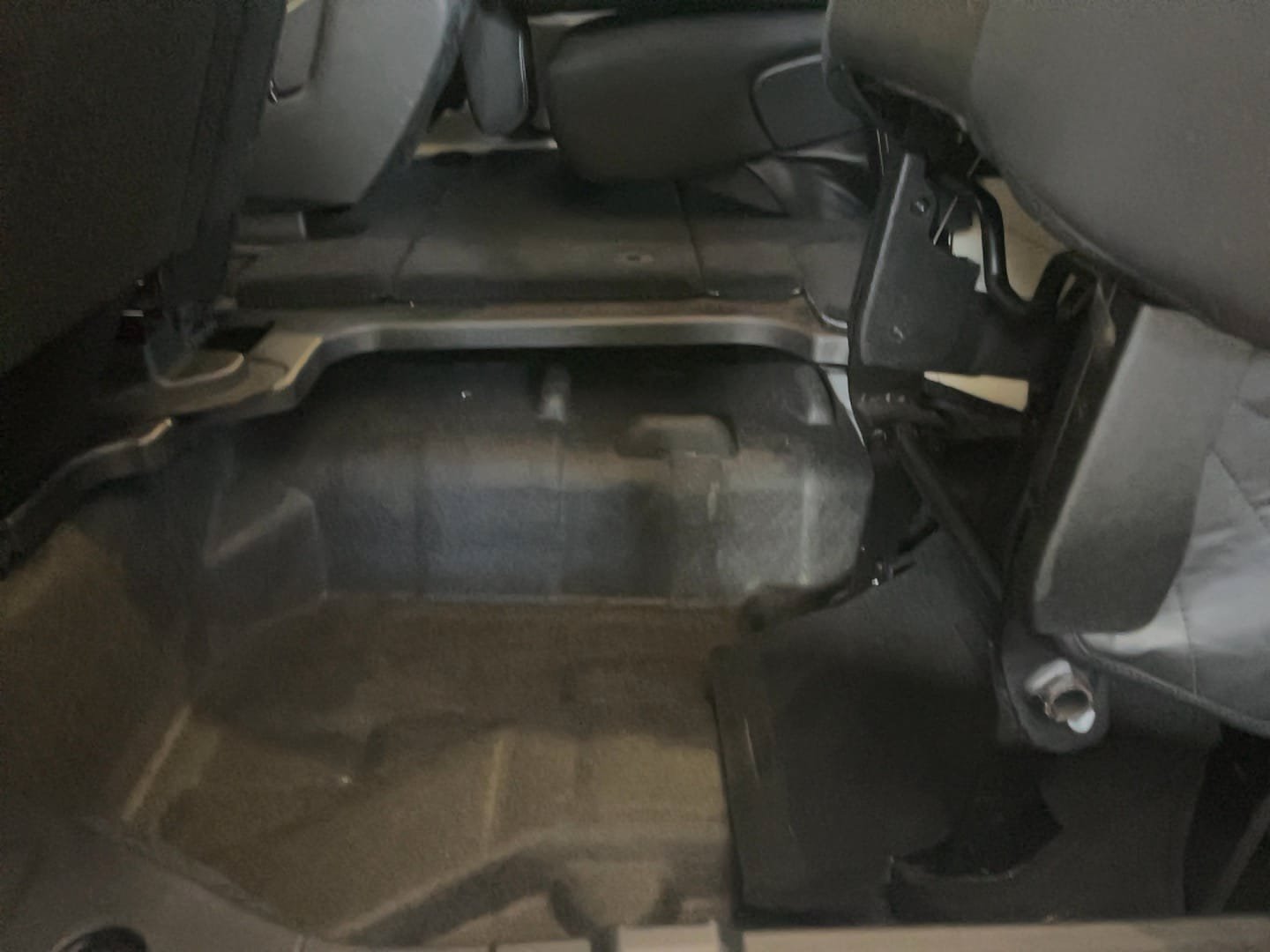 Used 2023 Chrysler Voyager LX FWD image 28