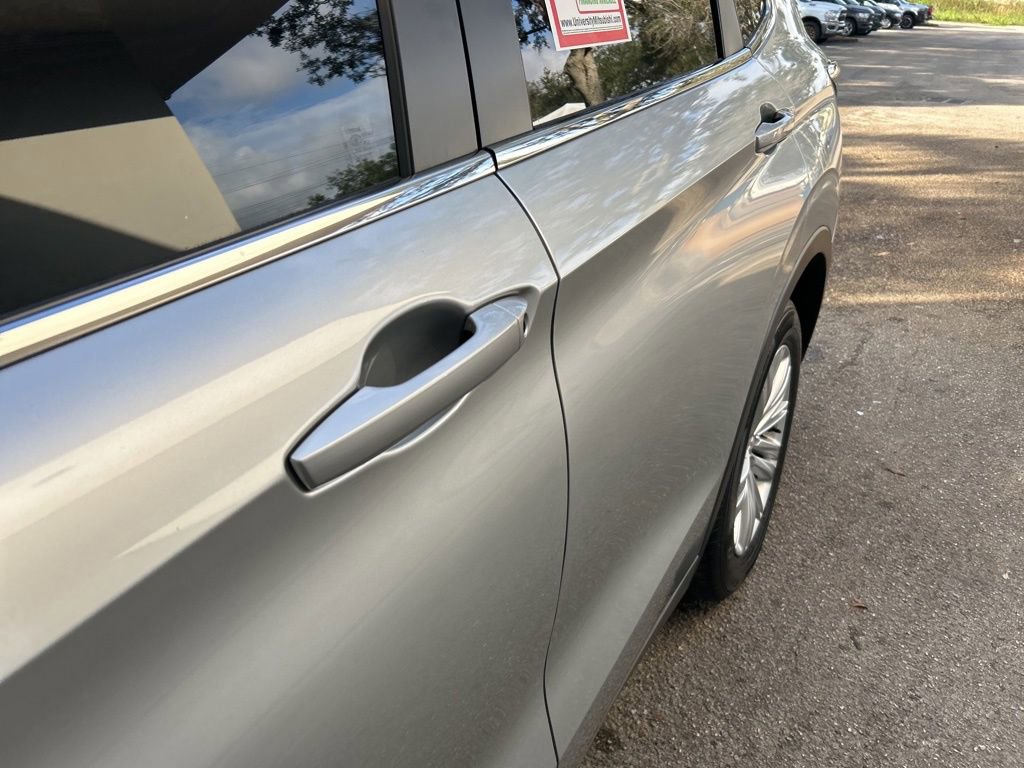 Used 2024 Mitsubishi Outlander ES image 14