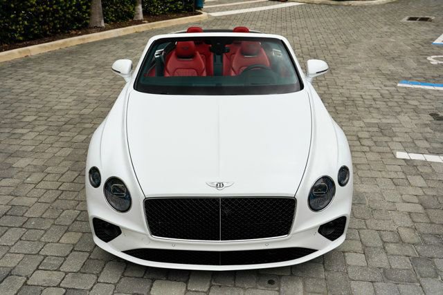 Used 2024 Bentley Continental GT V8 image 5