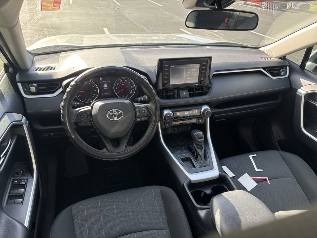 Used 2020 Toyota RAV4 XLE w/ Convenience Package image 2