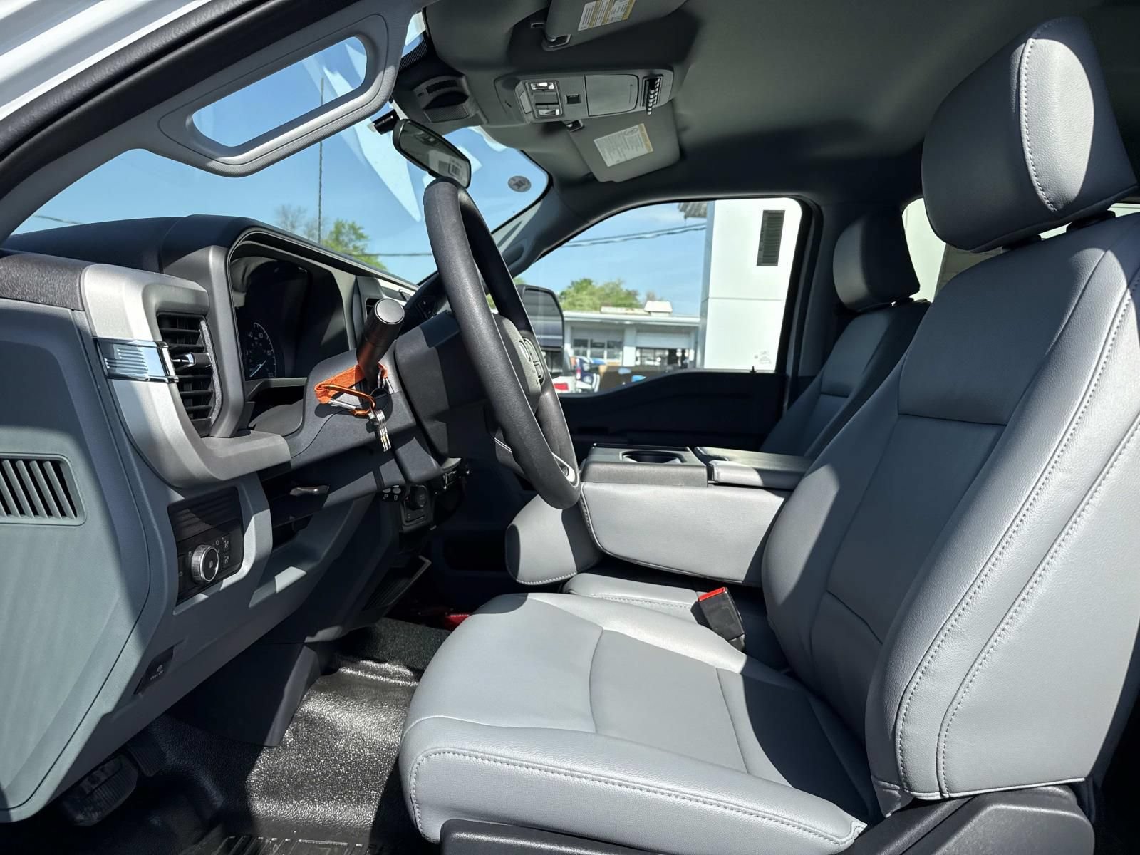New 2026 Ford F350 XL w/ XL Chrome Package AWD/4WD image 10