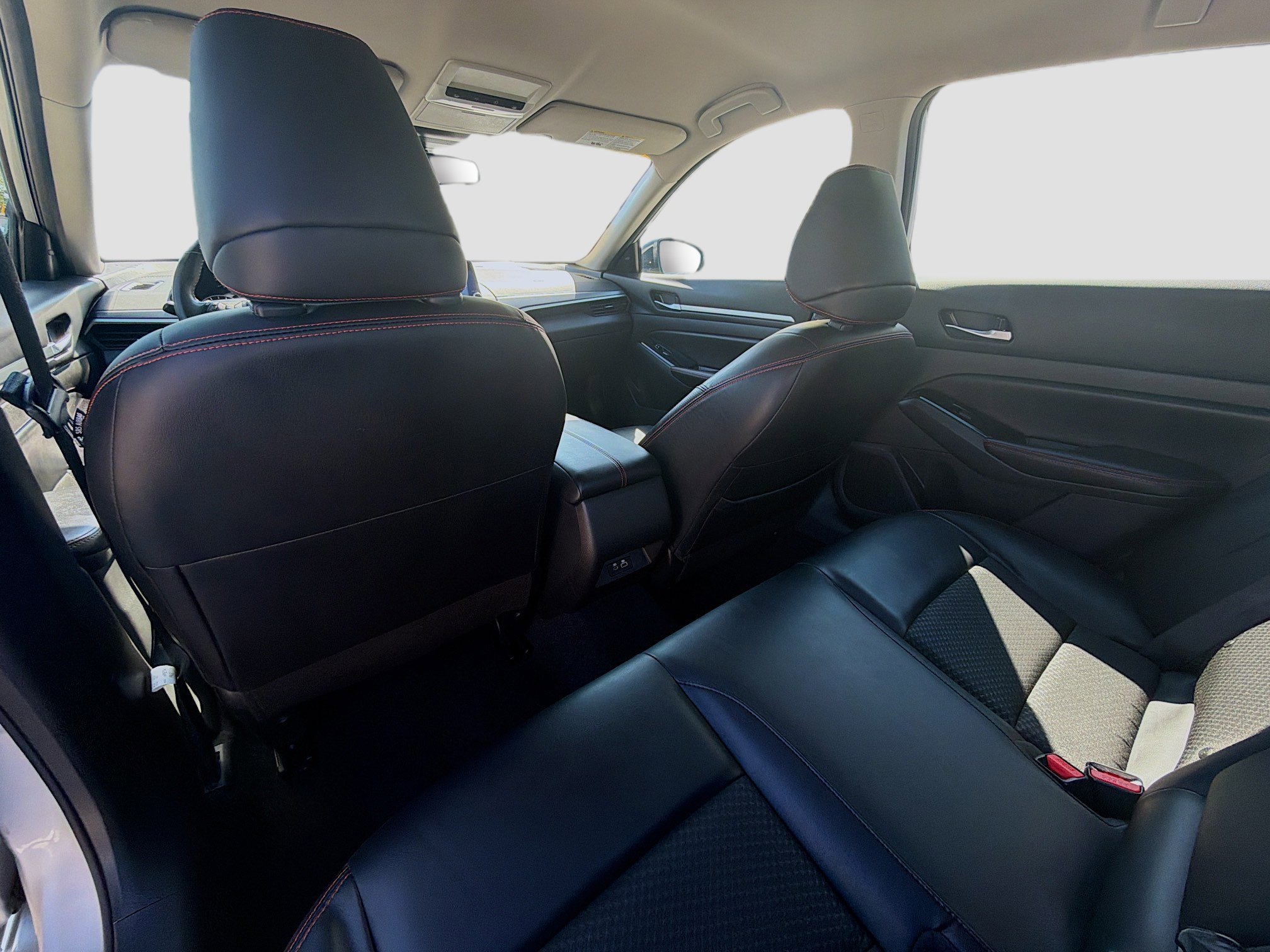 Used 2024 Nissan Altima 2.5 SR FWD image 23