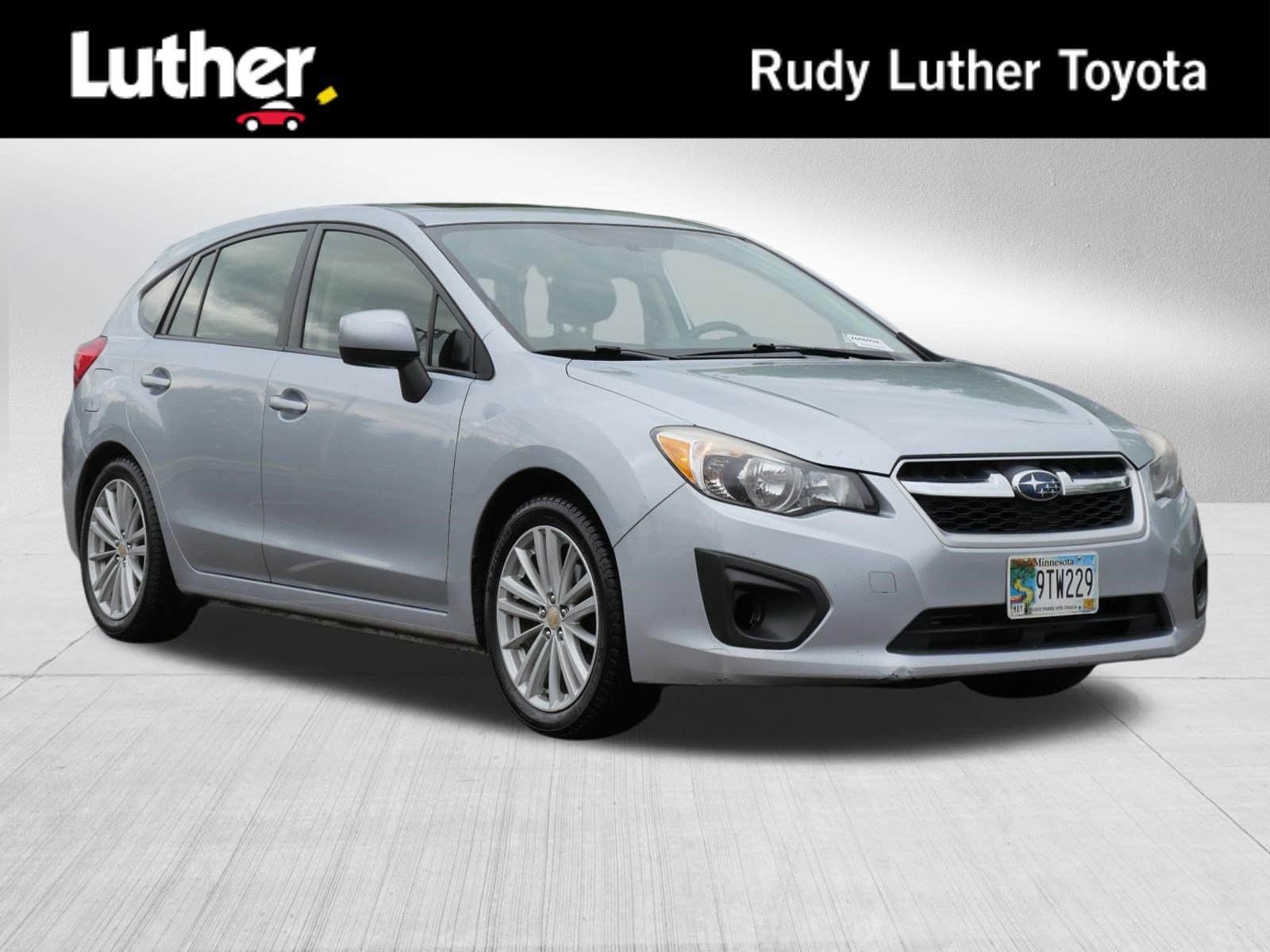 Used 2013 Subaru Impreza 2.0i Premium w/ Alloy Wheel Pkg + Moonroof AWD/4WD image 1