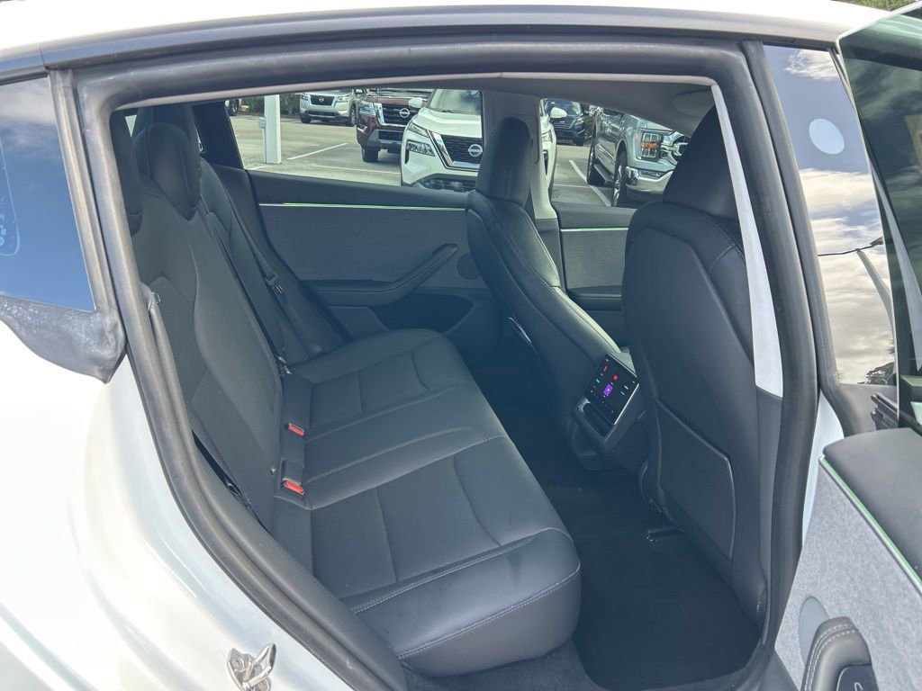 Used 2024 Tesla Model 3 Standard Range image 39