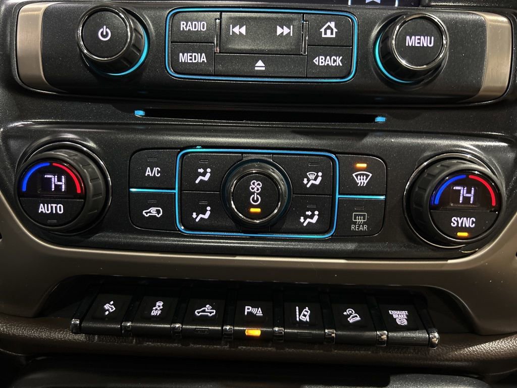 Used 2017 GMC Sierra 2500 Denali AWD/4WD image 32