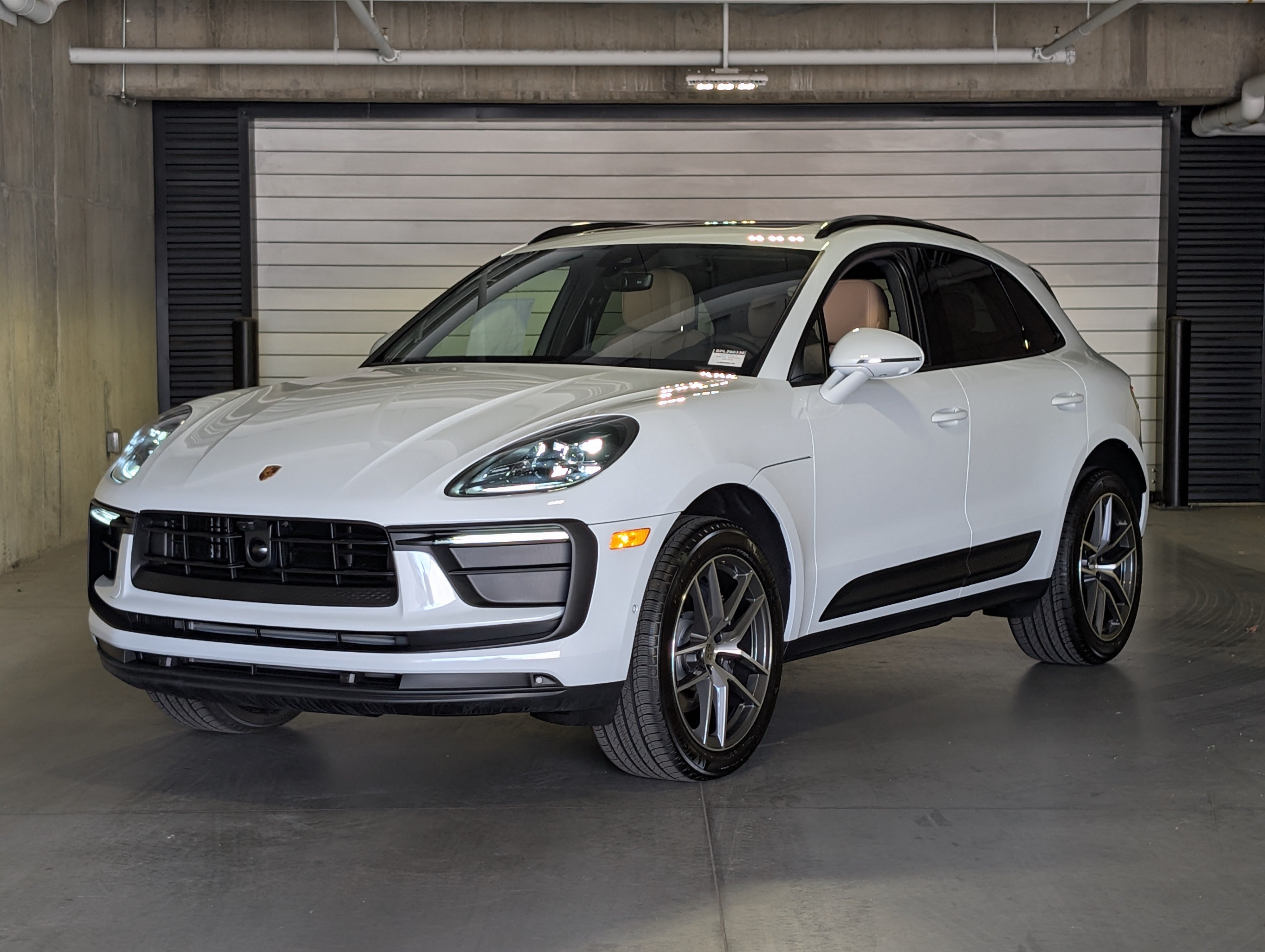 New 2026 Porsche Macan AWD/4WD image 1
