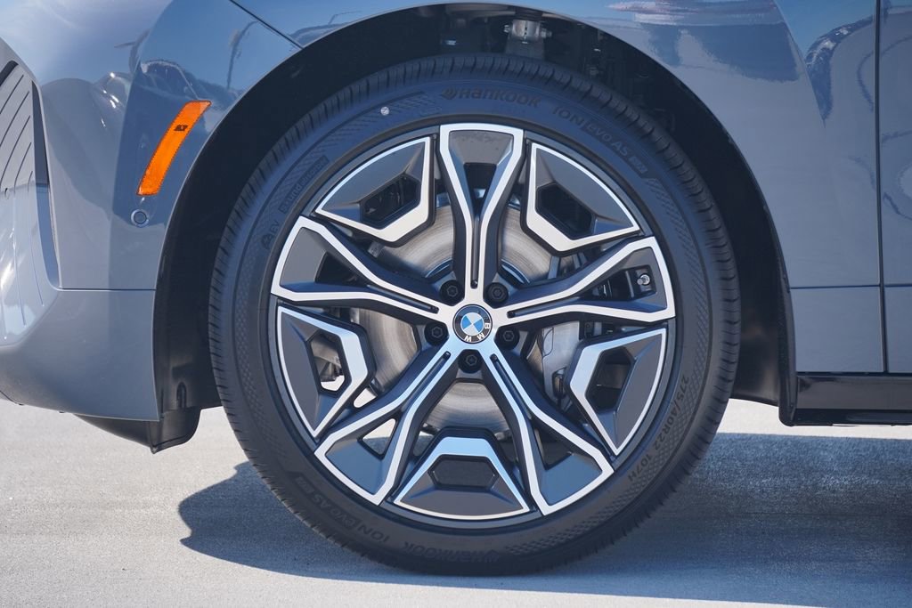 New 2026 BMW iX xDrive45 w/ Premium Package image 5