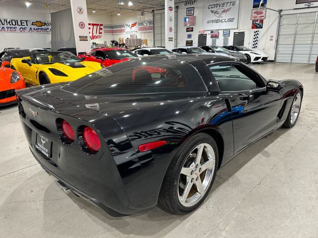 Used 2005 Chevrolet Corvette Coupe w/ Preferred Equipment Group RWD image 20