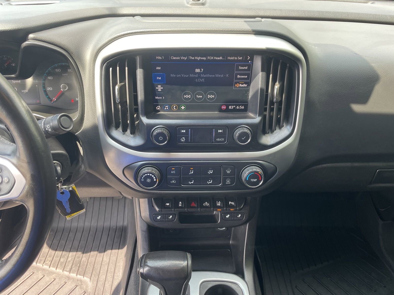 Used 2020 Chevrolet Colorado LT w/ Safety Package image 17