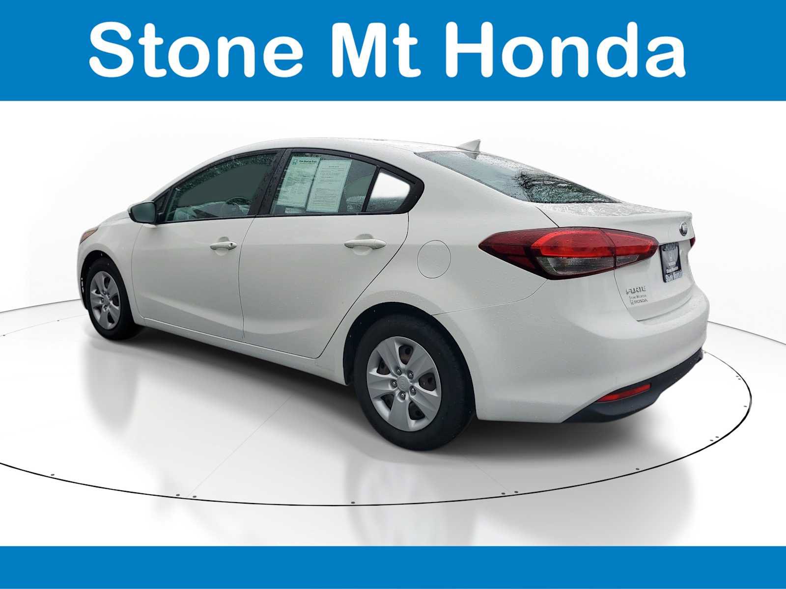 Used 2017 Kia Forte LX FWD image 4