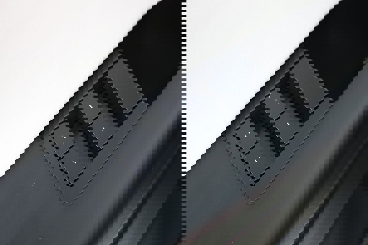 Used 2024 Tesla Cybertruck AWD Crew Cab image 21