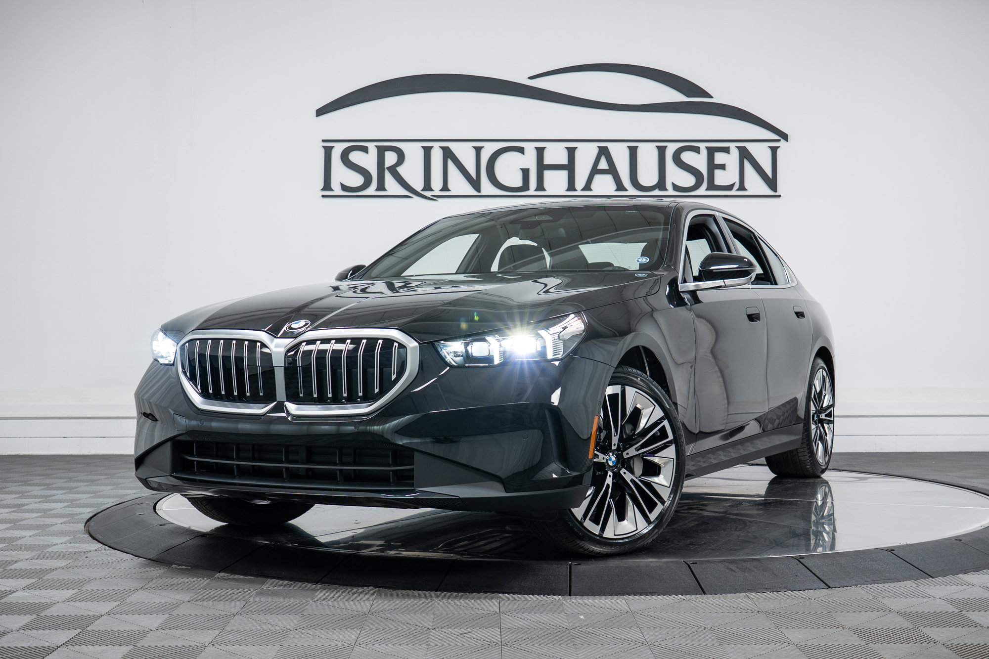 New 2026 BMW 530i xDrive w/ Premium Package image 26