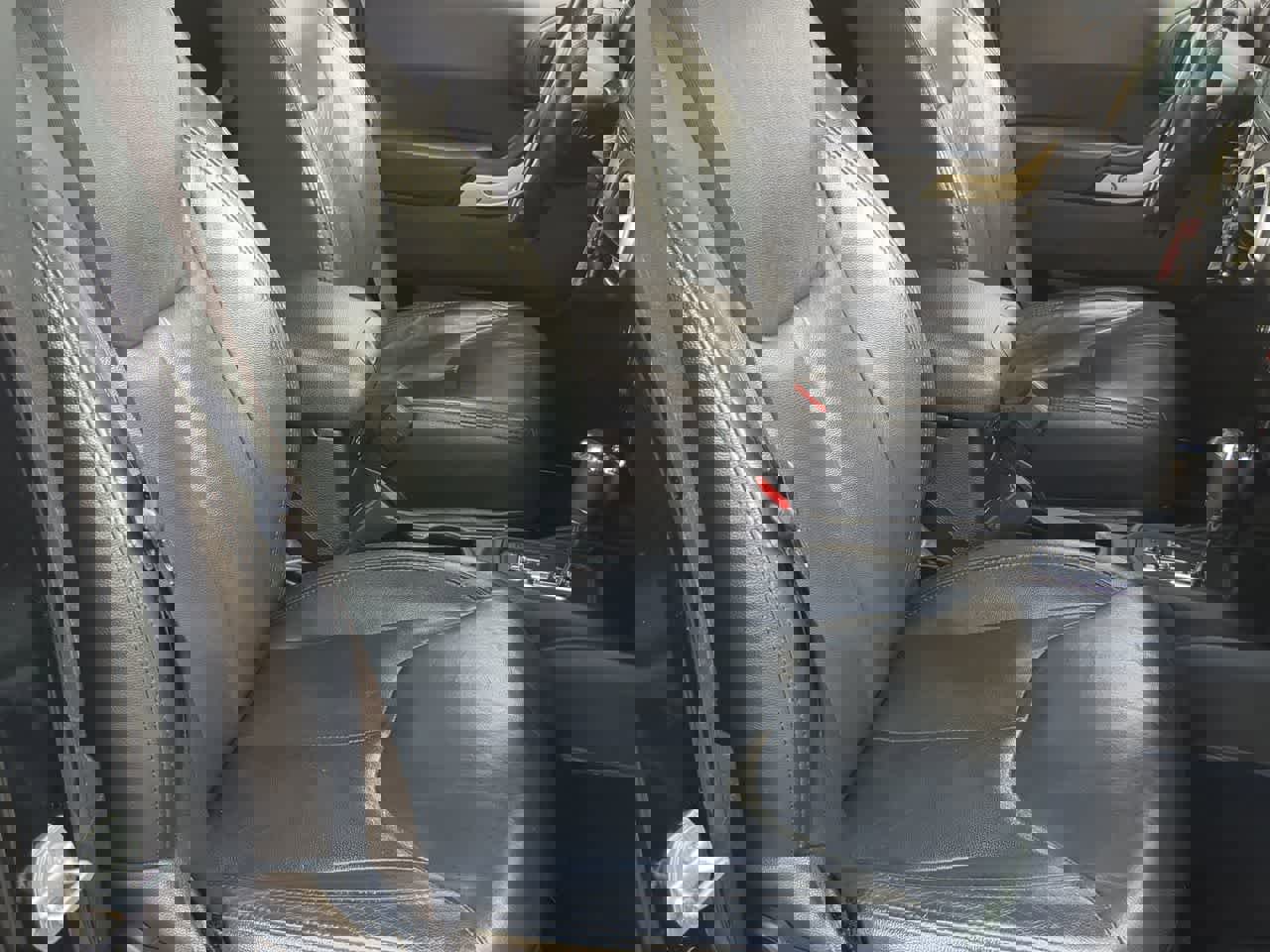 Used 2015 Jeep Wrangler Unlimited Sahara w/ Connectivity Group image 21