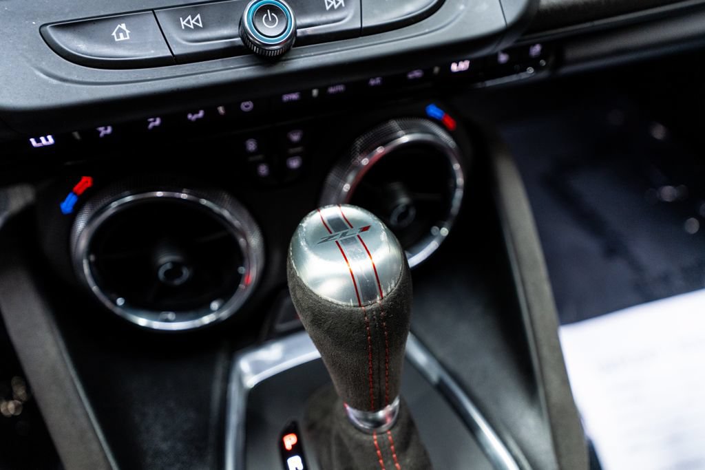 Used 2018 Chevrolet Camaro ZL1 RWD image 32