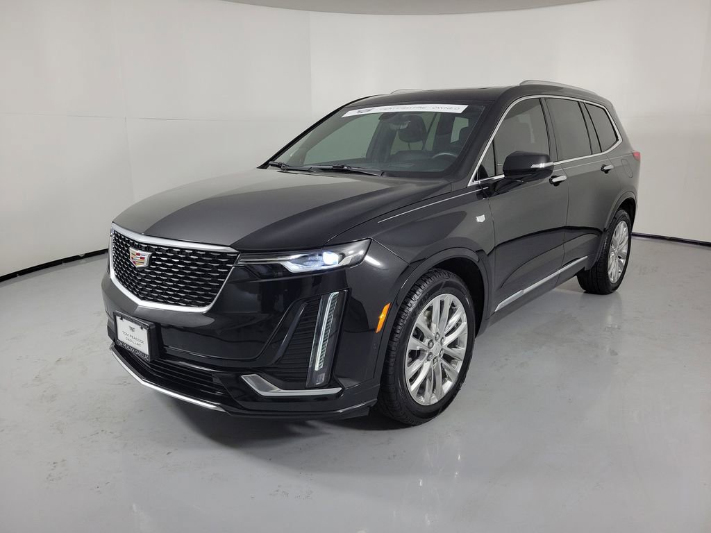 Used 2023 Cadillac XT6 Premium Luxury w/ Technology Package FWD image 2