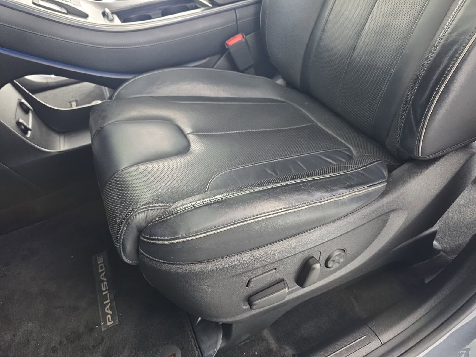 Used 2020 Hyundai Palisade Limited image 28