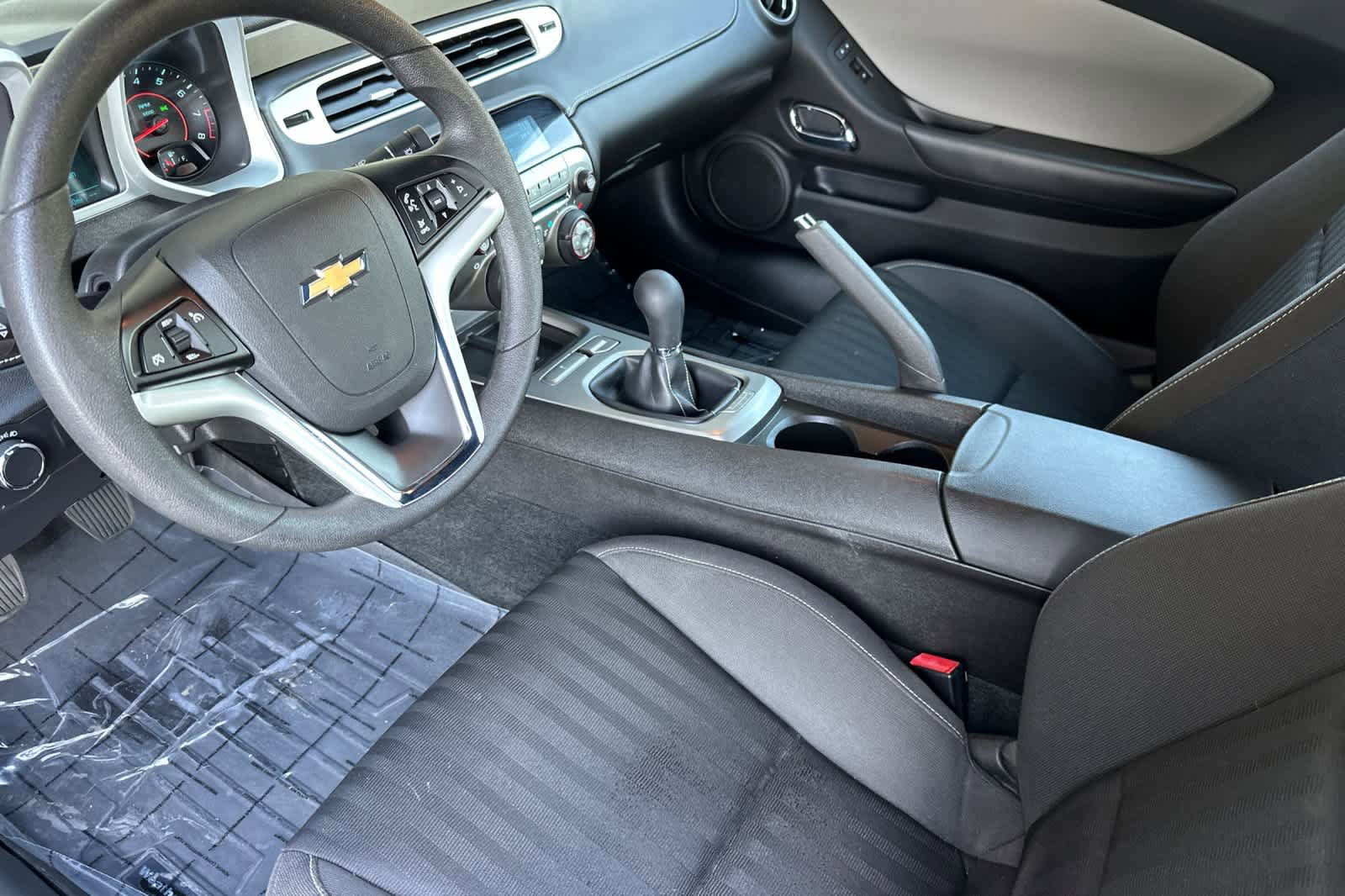 Used 2014 Chevrolet Camaro LS RWD image 11