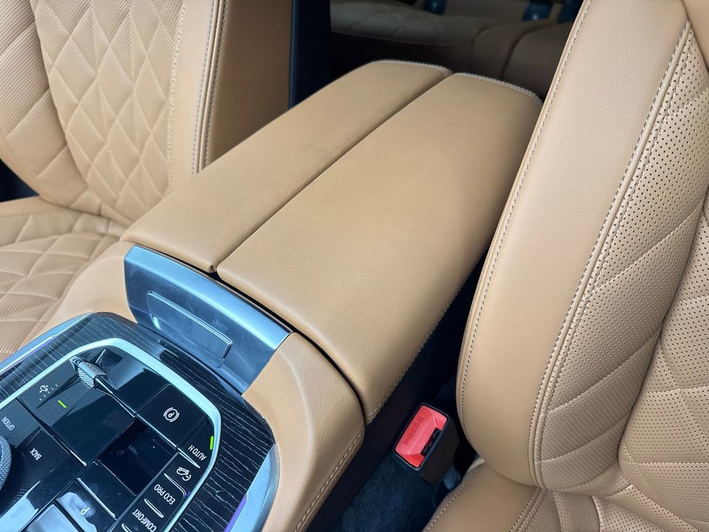 Used 2024 BMW X7 xDrive40i w/ M Sport Package image 75