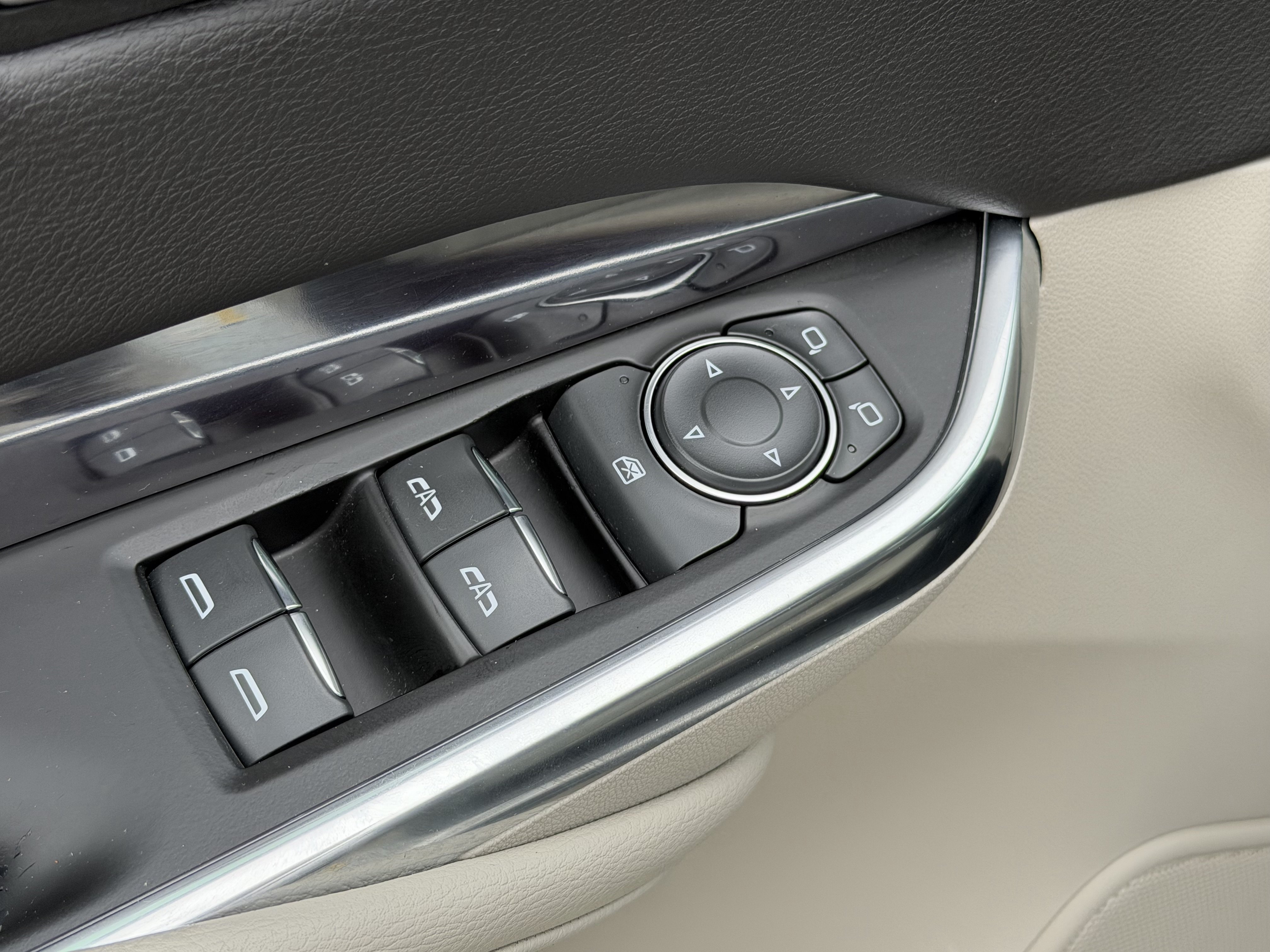 Used 2019 Cadillac XT4 Luxury FWD image 21