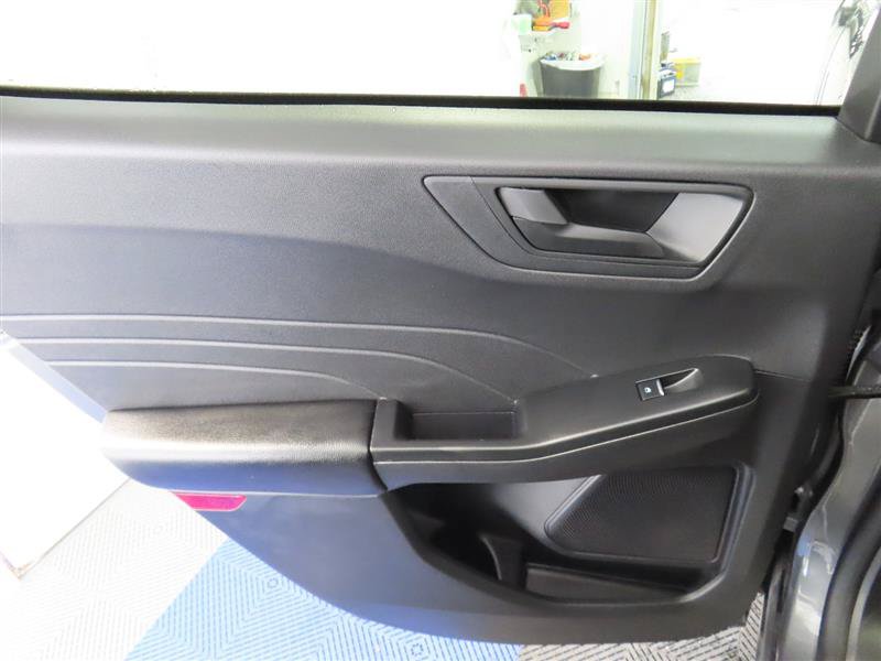 Used 2025 Ford Escape Active AWD/4WD image 29