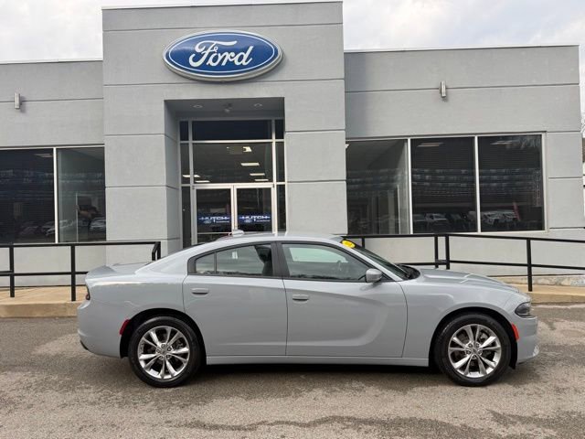 Used 2022 Dodge Charger SXT image 2