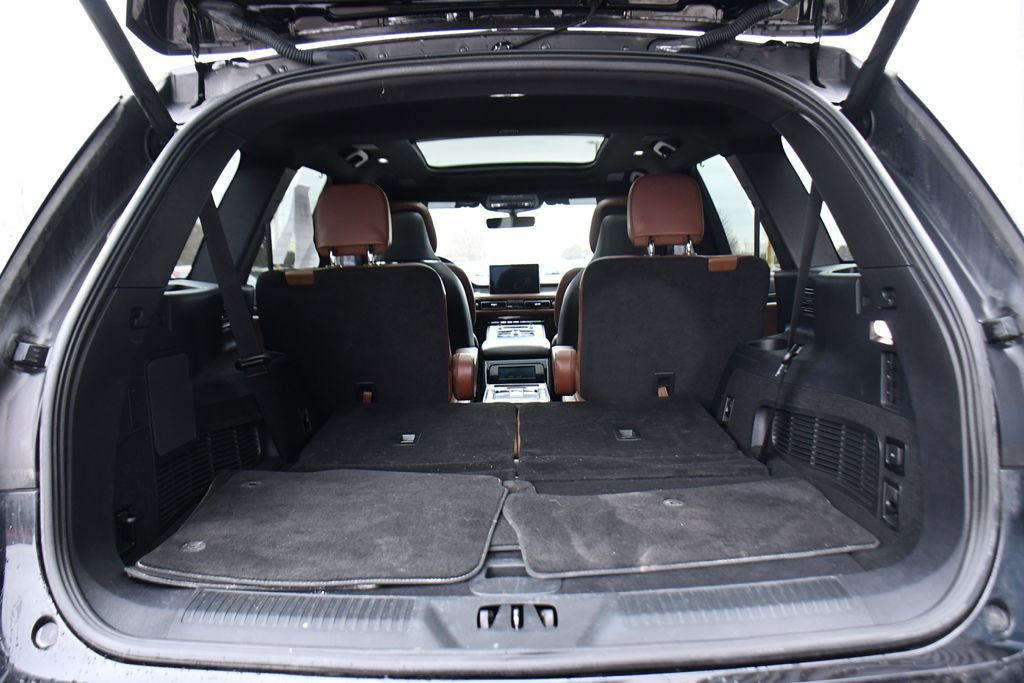 Used 2023 Lincoln Aviator Reserve w/ Equipment Group 201A AWD/4WD image 19