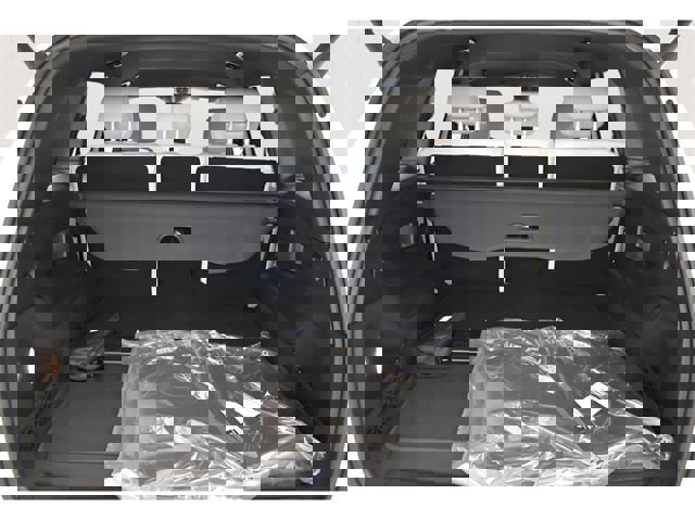 New 2025 Mercedes-Benz GLB 250 4MATIC image 18