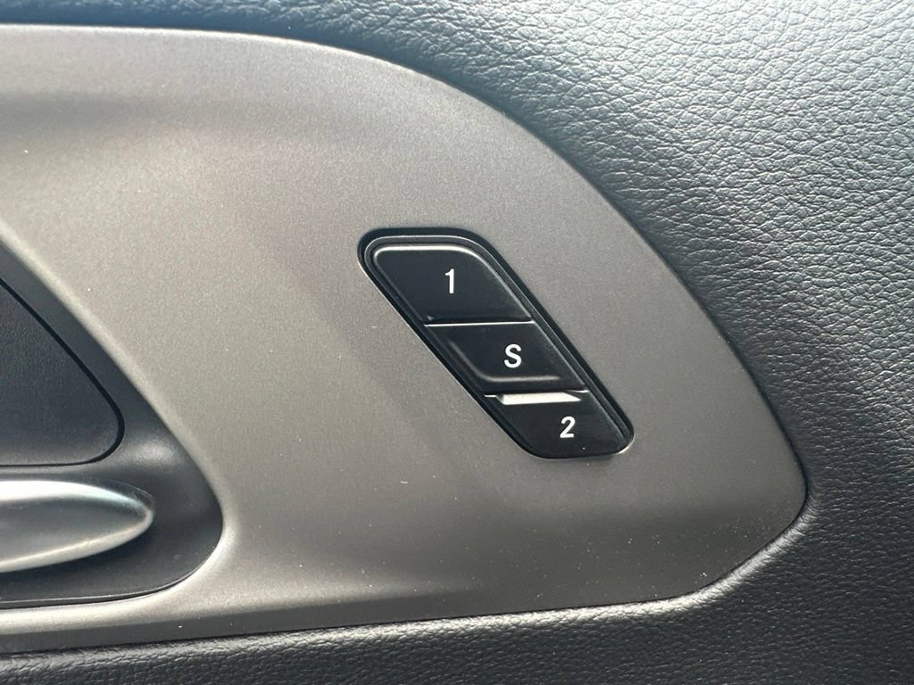 New 2027 Chrysler Pacifica Select AWD/4WD image 12