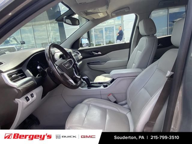 Used 2019 GMC Acadia SLT AWD/4WD image 4