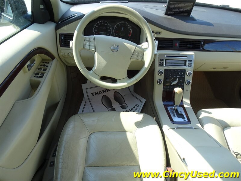 Used 2008 Volvo XC70 3.2 AWD/4WD image 10