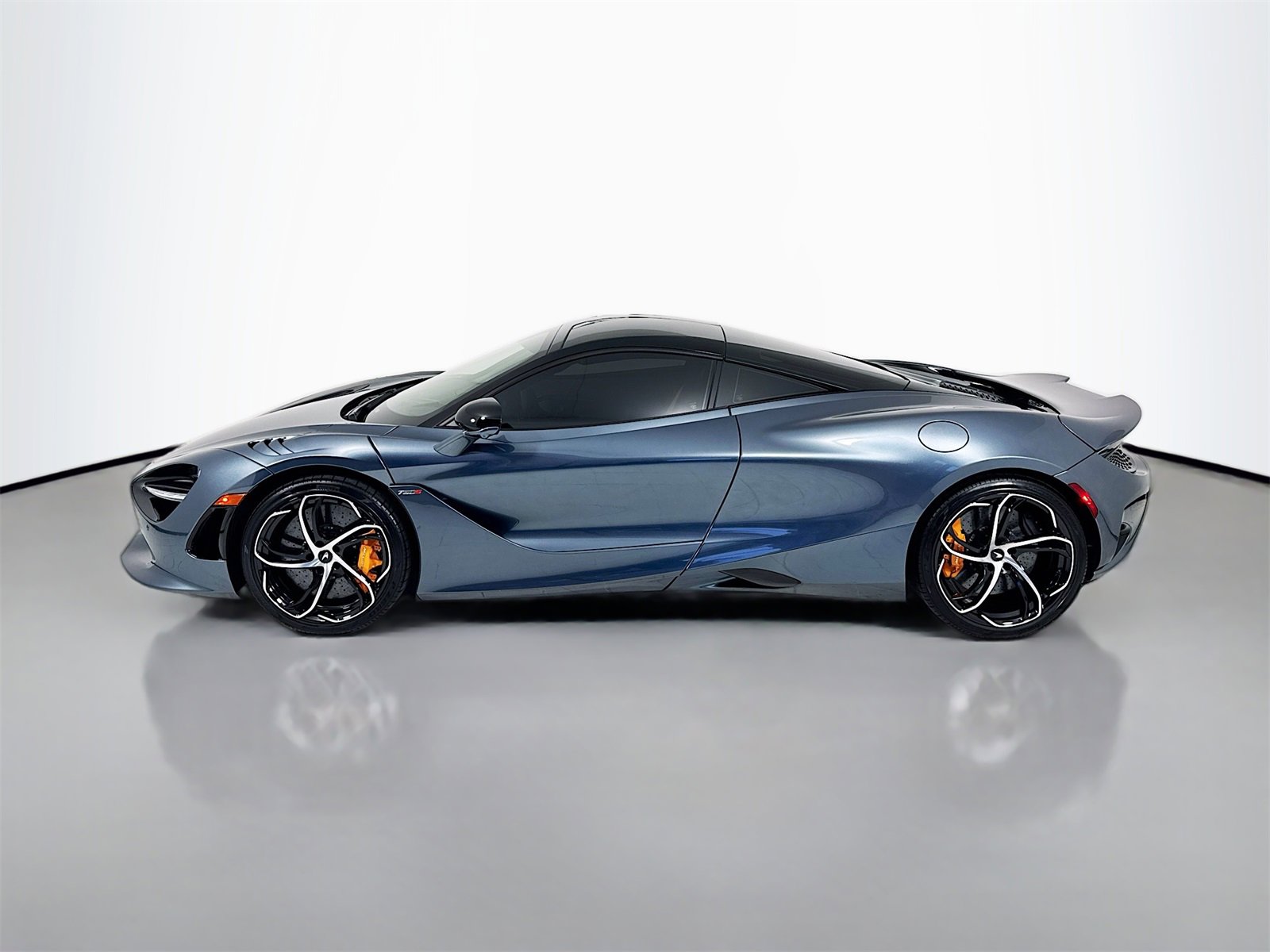Used 2024 McLaren 750S image 4