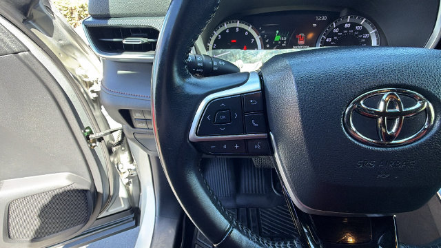 Used 2023 Toyota Highlander XSE AWD/4WD image 27