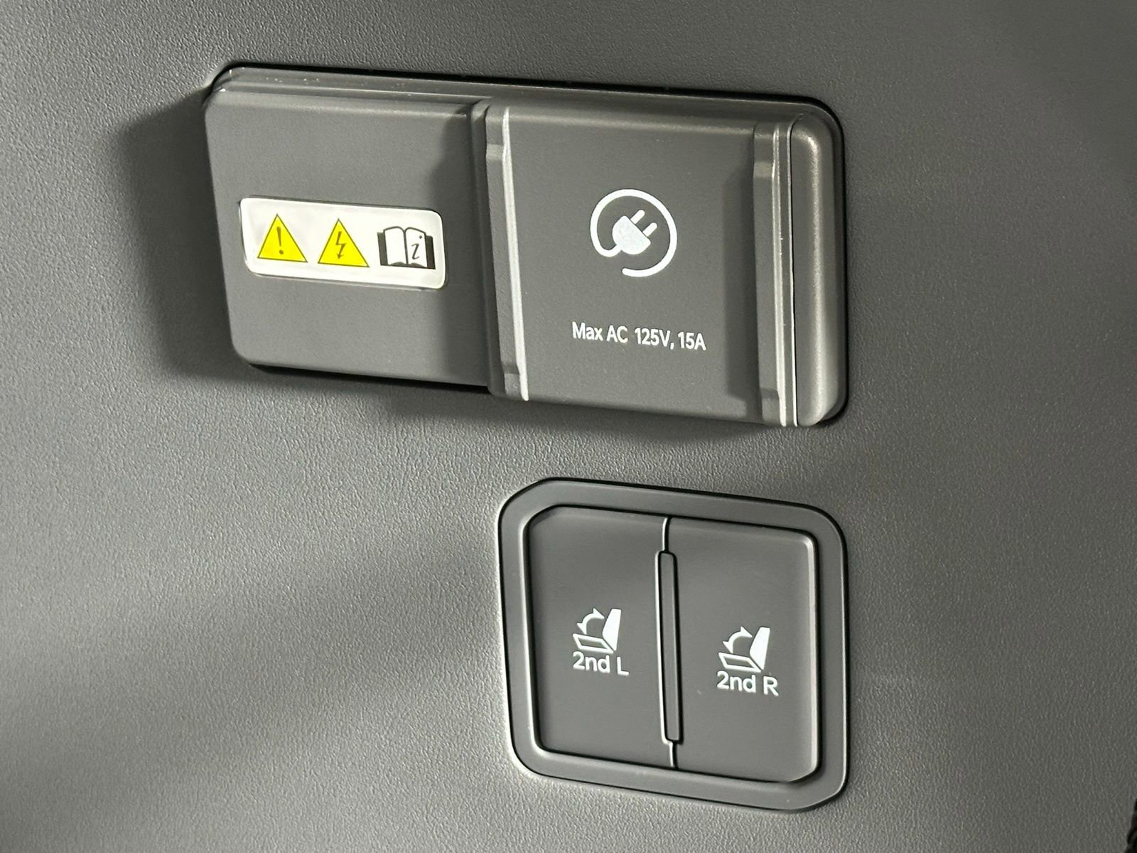 Used 2024 Kia EV9 GT-Line image 35