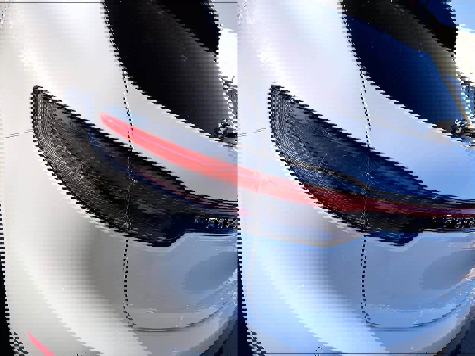 Used 2024 Porsche Macan image 31