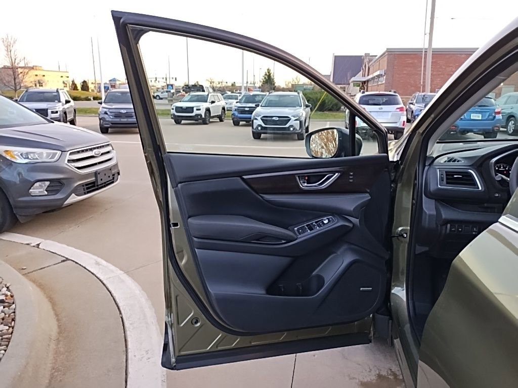 Used 2026 Subaru Ascent Touring AWD/4WD image 15