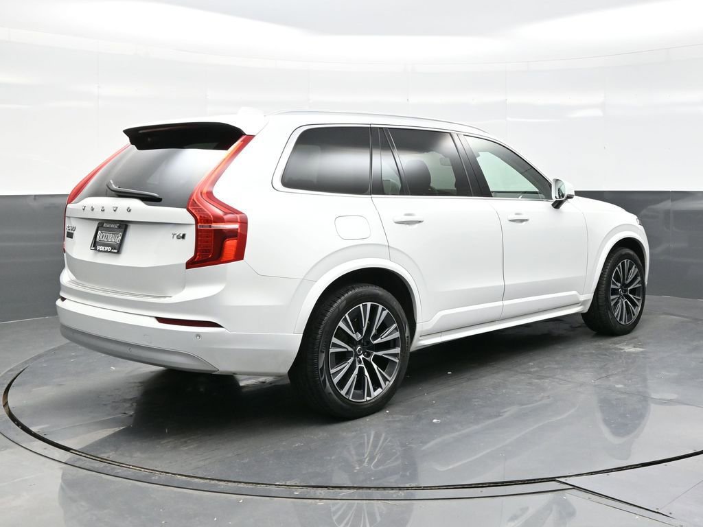 Used 2022 Volvo XC90 T6 Momentum w/ Climate Package AWD/4WD image 7