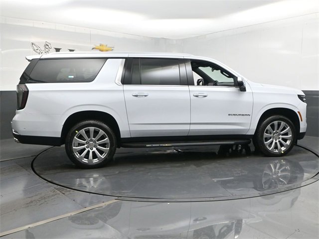 New 2026 Chevrolet Suburban Premier image 17
