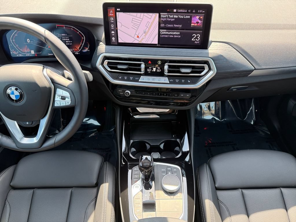 Used 2025 BMW X4 xDrive30i w/ Premium Package AWD/4WD image 10