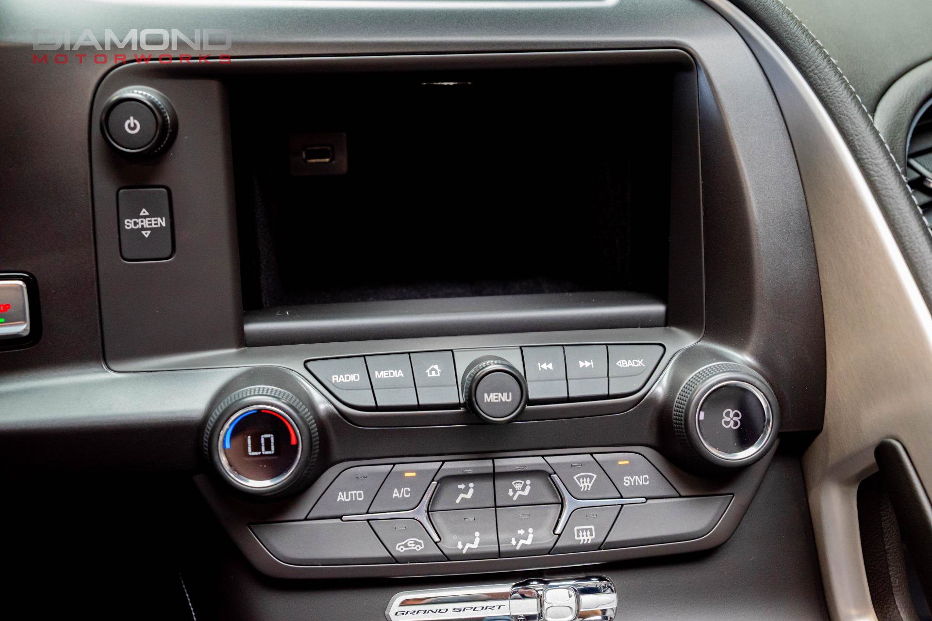 Used 2019 Chevrolet Corvette Grand Sport w/ Carbon Flash Badge Package image 70