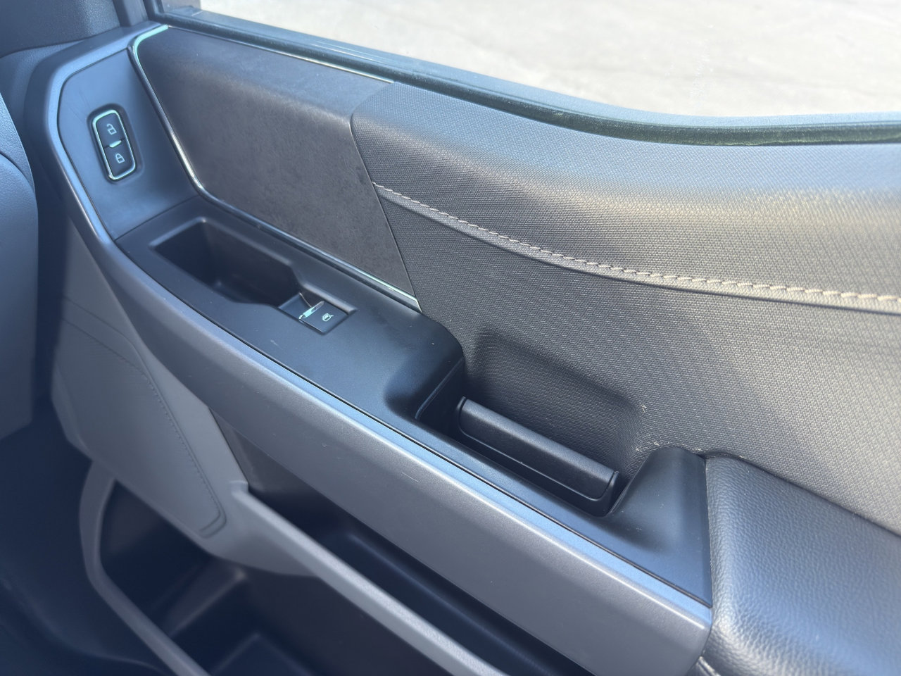 Used 2025 Ford F150 XLT w/ Equipment Group 301A Standard image 17