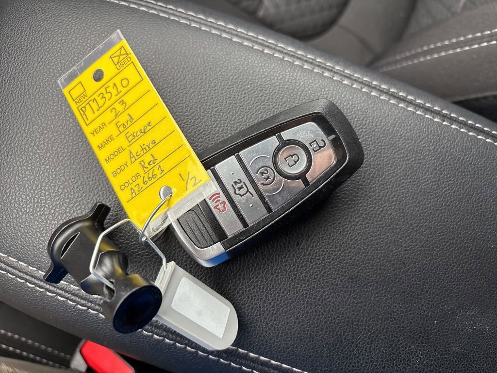 Used 2023 Ford Escape Active w/ Tech Pack #2 FWD image 12