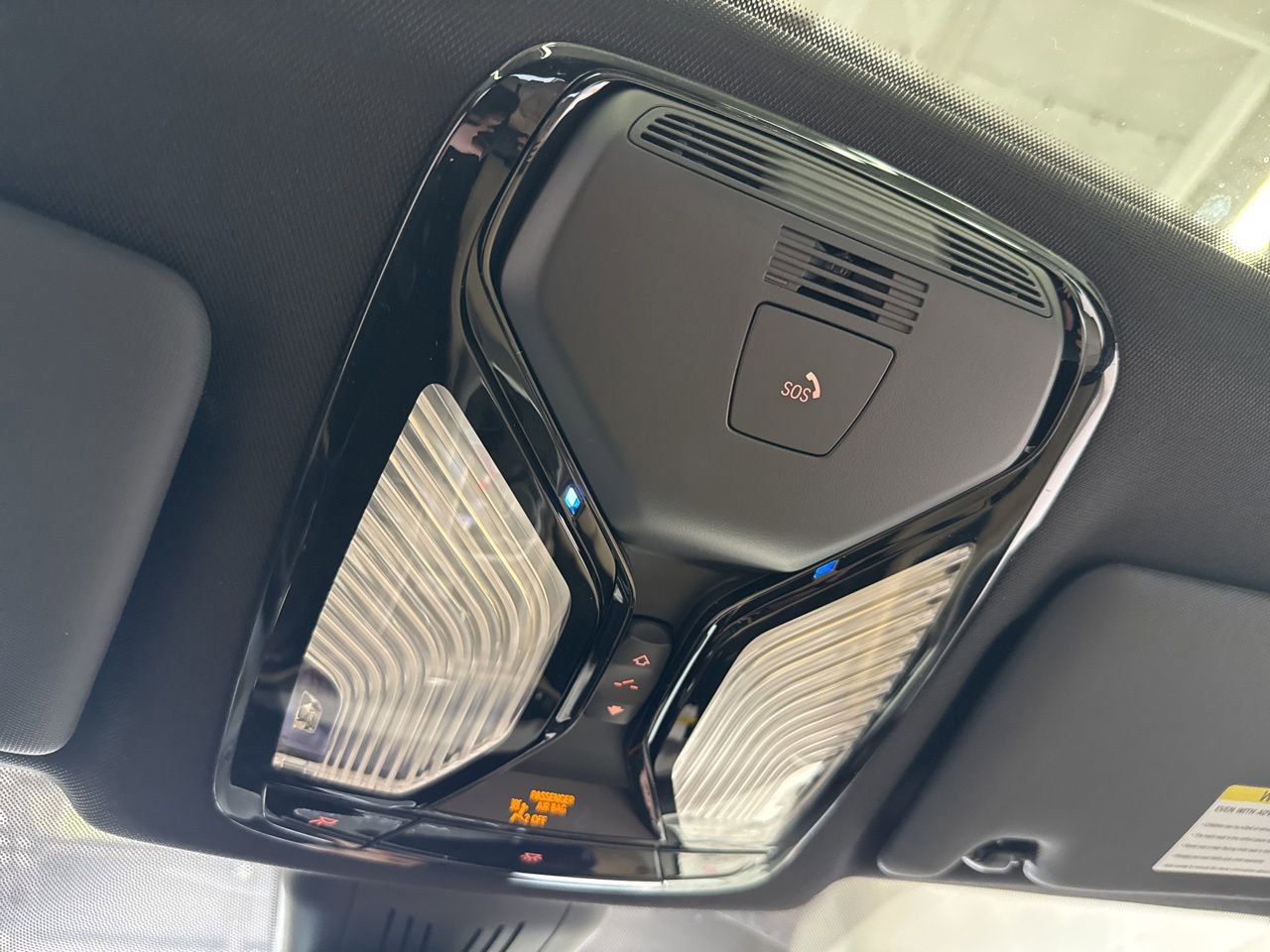 New 2025 BMW i4 xDrive40i image 36