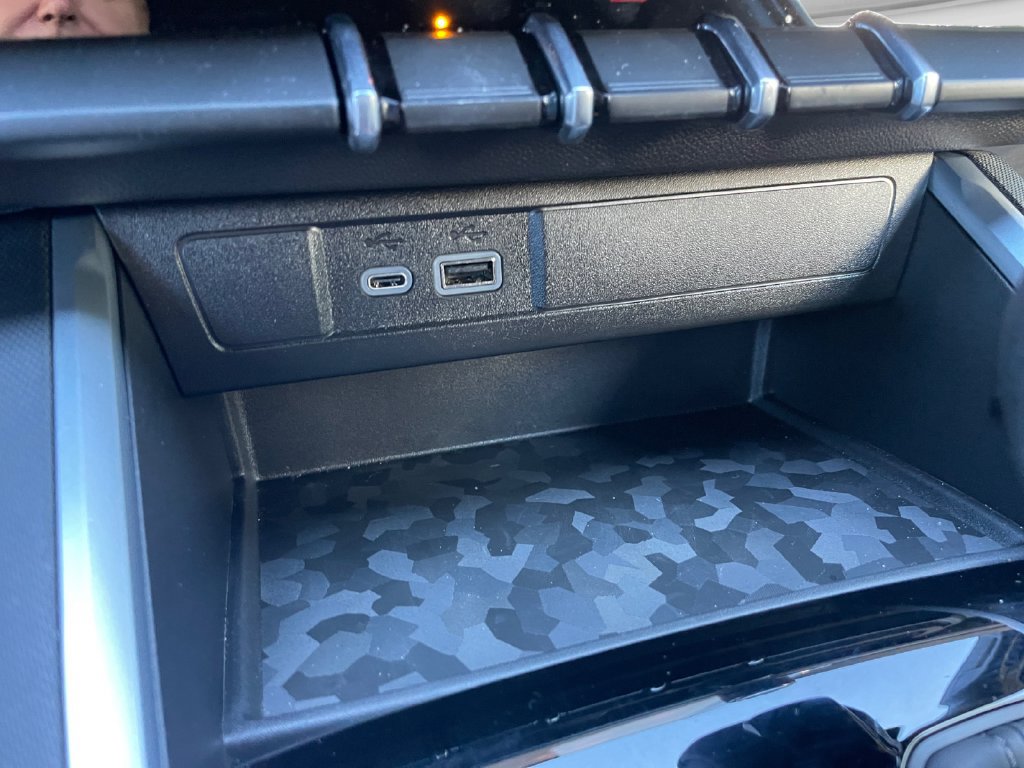 Used 2026 Chevrolet Colorado Trail Boss AWD/4WD image 38