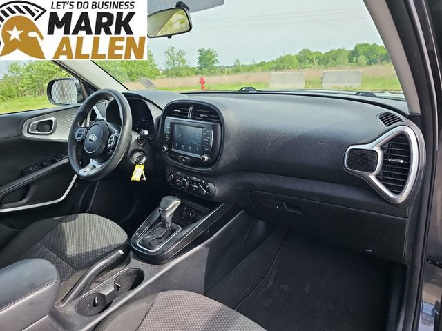 Used 2021 Kia Soul LX FWD image 27